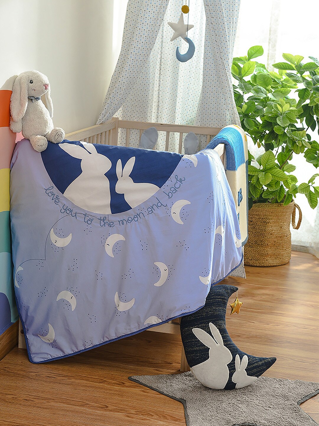 

MiArcus Constellation Blue & White Cartoon Characters 120 GSM Single Bed Cotton Comforter