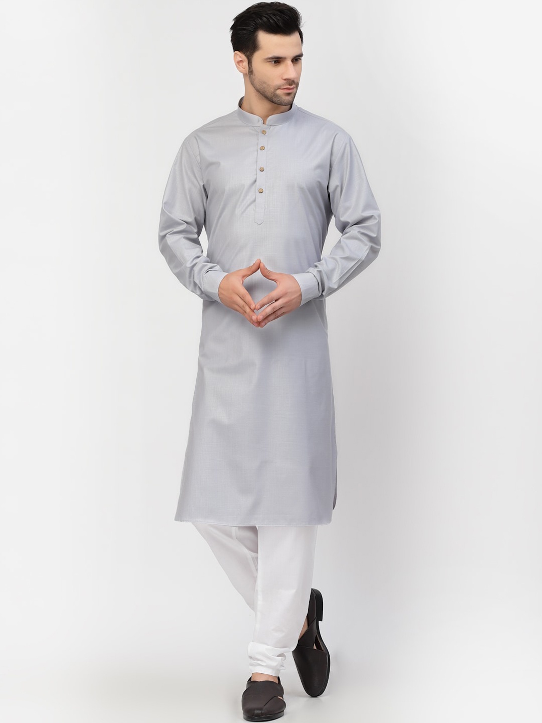 

MOHANLAL SONS Men Grey Pure Cotton Kurta with Churidar