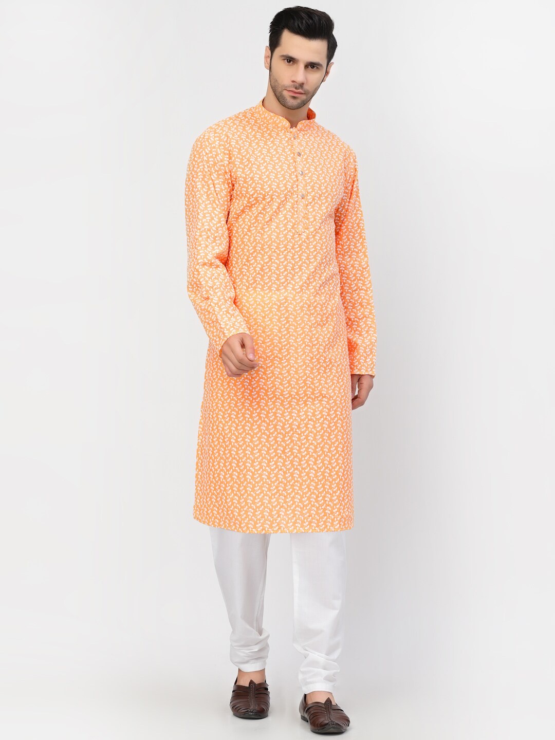 

MOHANLAL SONS Men Peach-Coloured Floral Embroidered Pure Cotton Kurta with Churidar