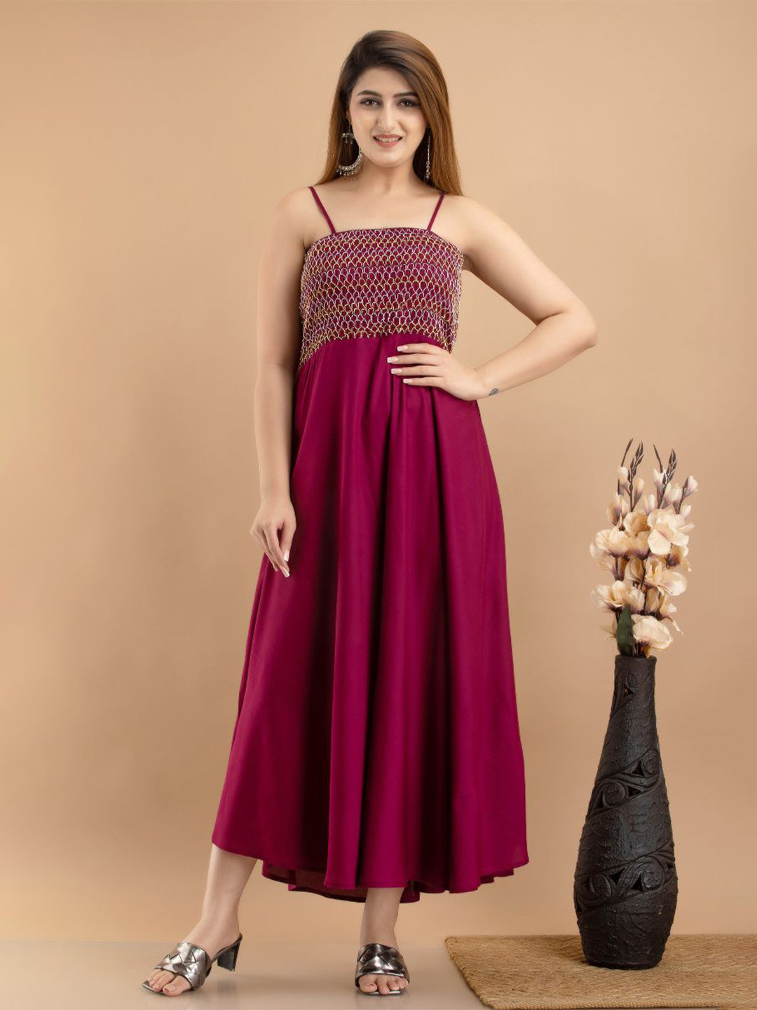 

DRESSAR Maroon Maxi Dress