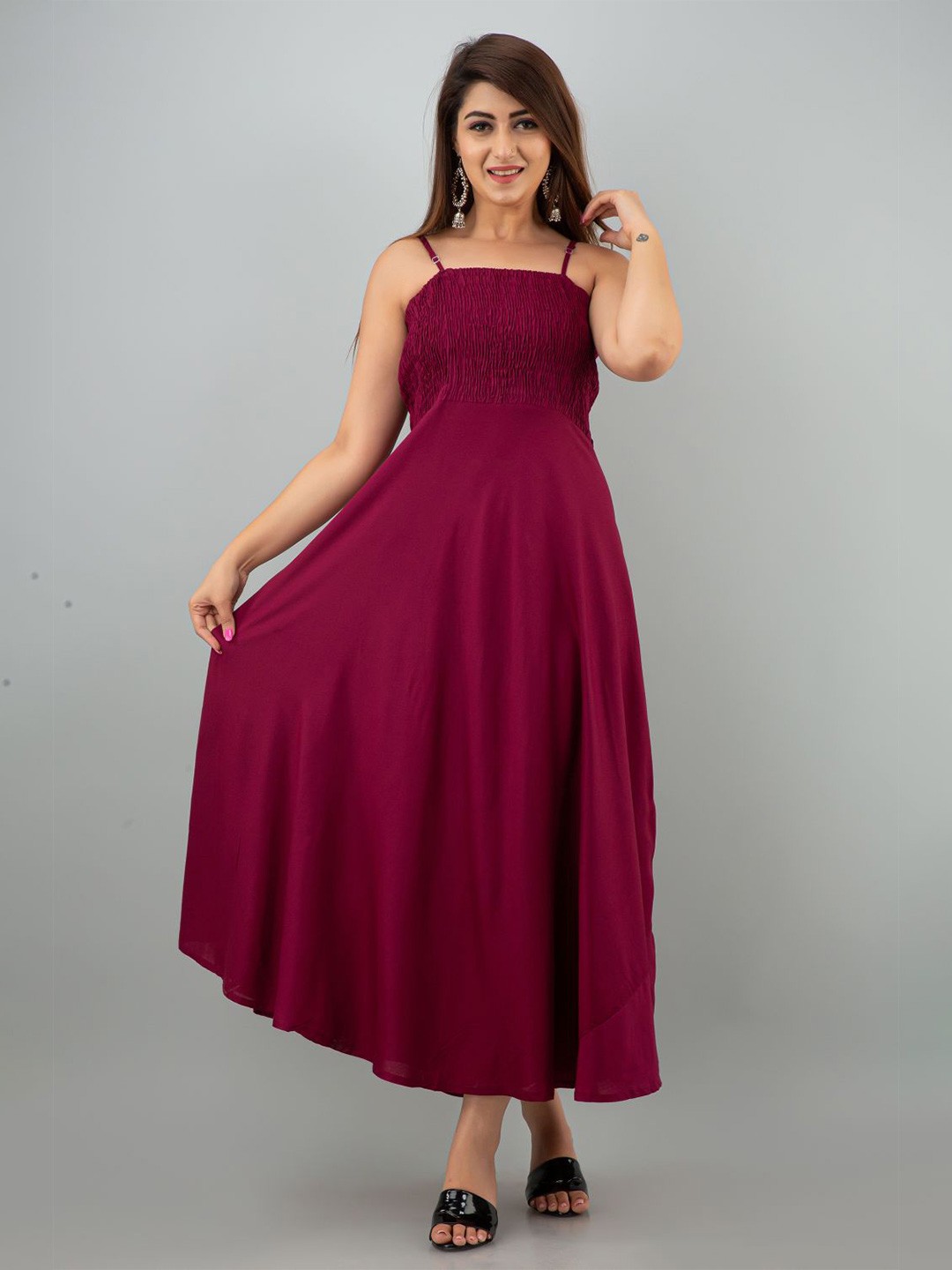 

DRESSAR Maroon Maxi Dress