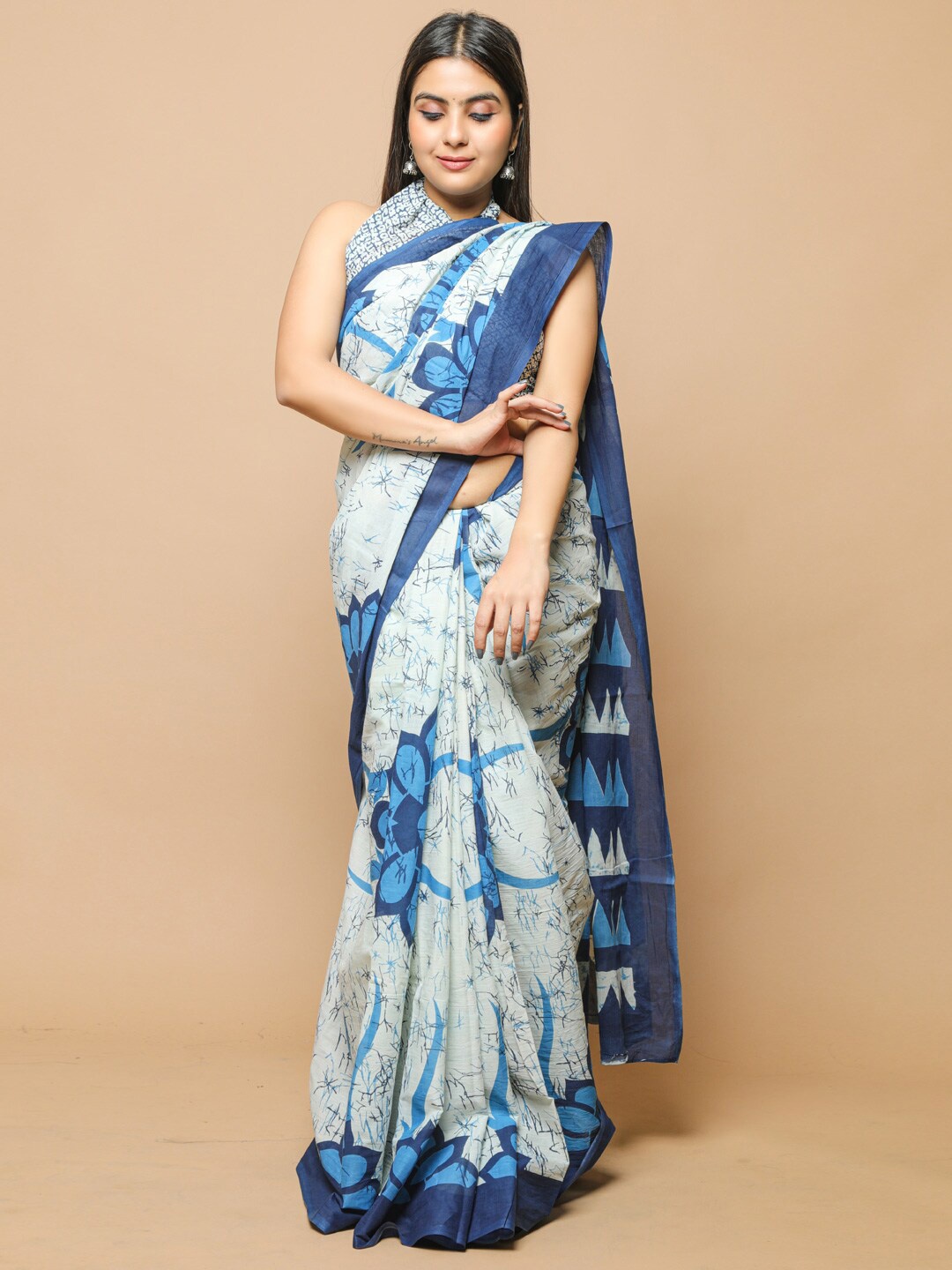 

BUTA BUTI Blue & White Floral Pure Cotton Saree