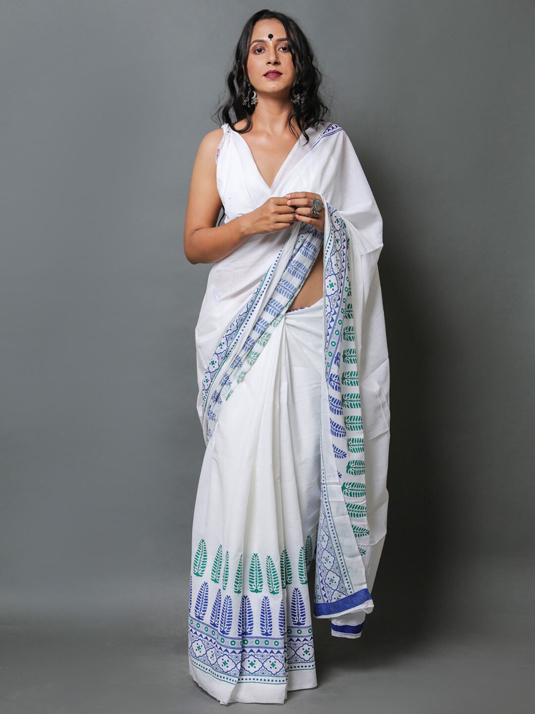 

BUTA BUTI White & Blue Solid Pure Cotton Saree