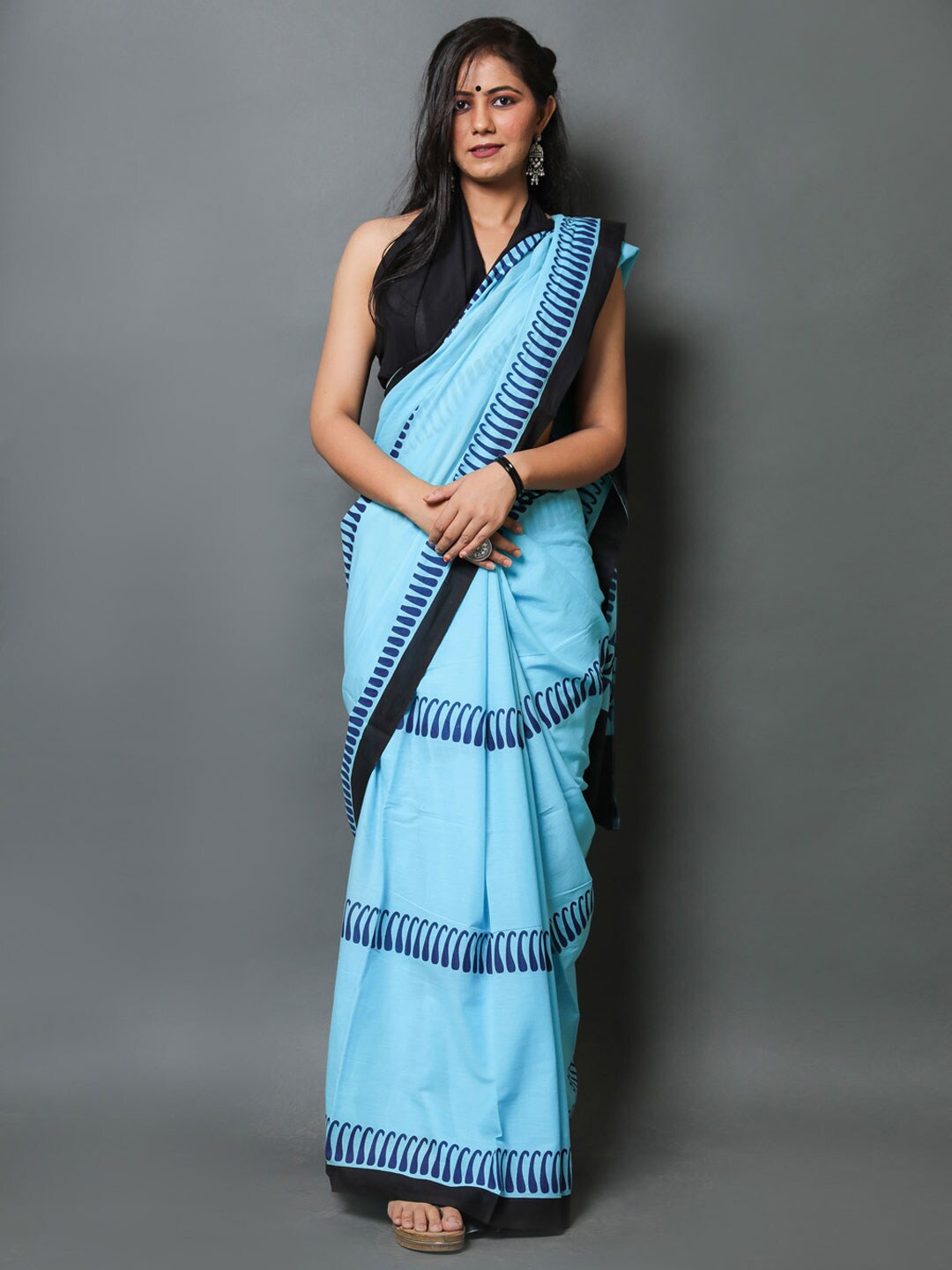 

BUTA BUTI Turquoise Blue & Black Paisley Printed Pure Cotton Saree