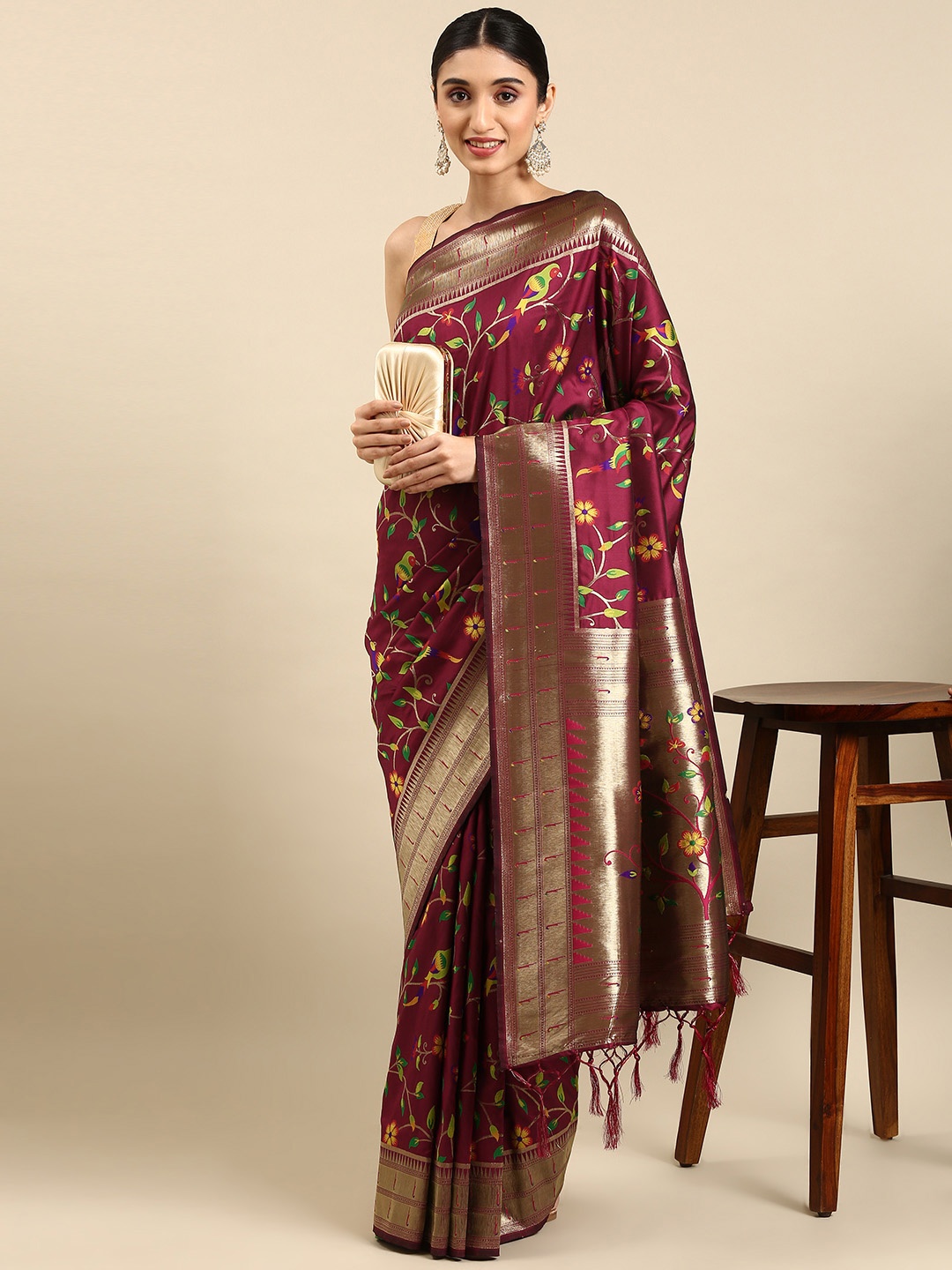 

Mitera Floral Zari Silk Blend Paithani Saree, Magenta