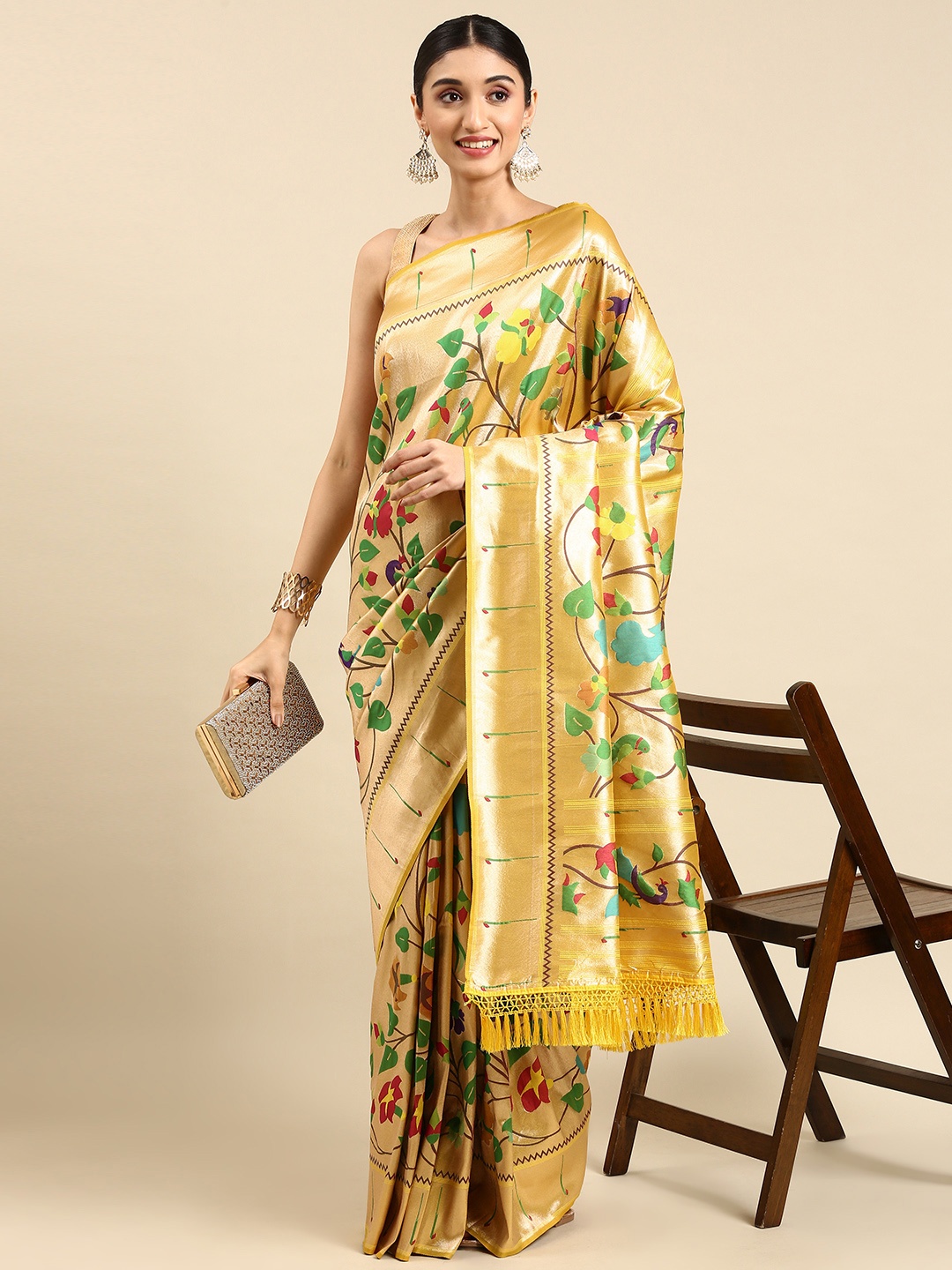 

Mitera Ethnic Motifs Zari Silk Blend Paithani Saree, Yellow