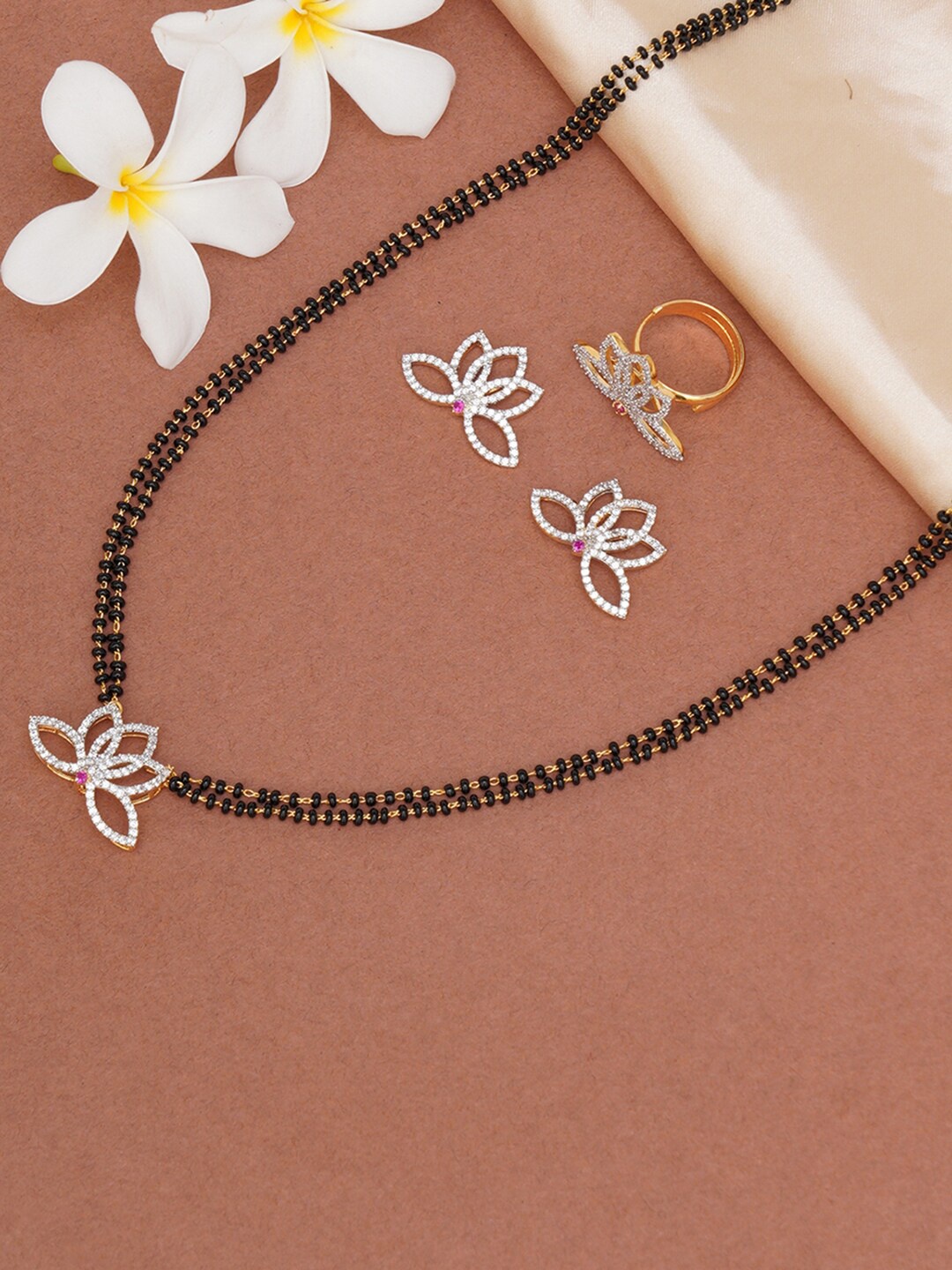 

Voylla Gold-Plated White & Black Stone-Studded & Beaded Mangalsutra