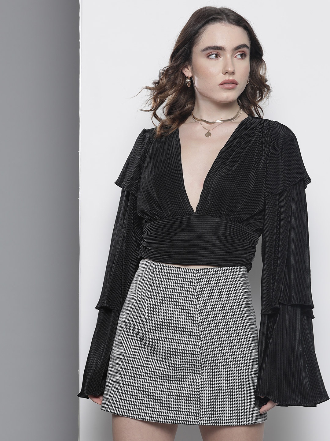 

Boohoo Pleated Plunge Neck Crop Top, Black
