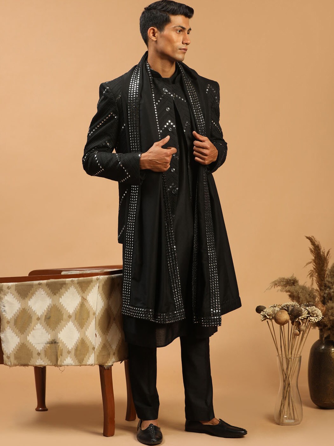 

SHRESTHA BY VASTRAMAY Men Kurta with Trousers & Mirror Work Jodhpuri Badhgala & Dupatta, Black