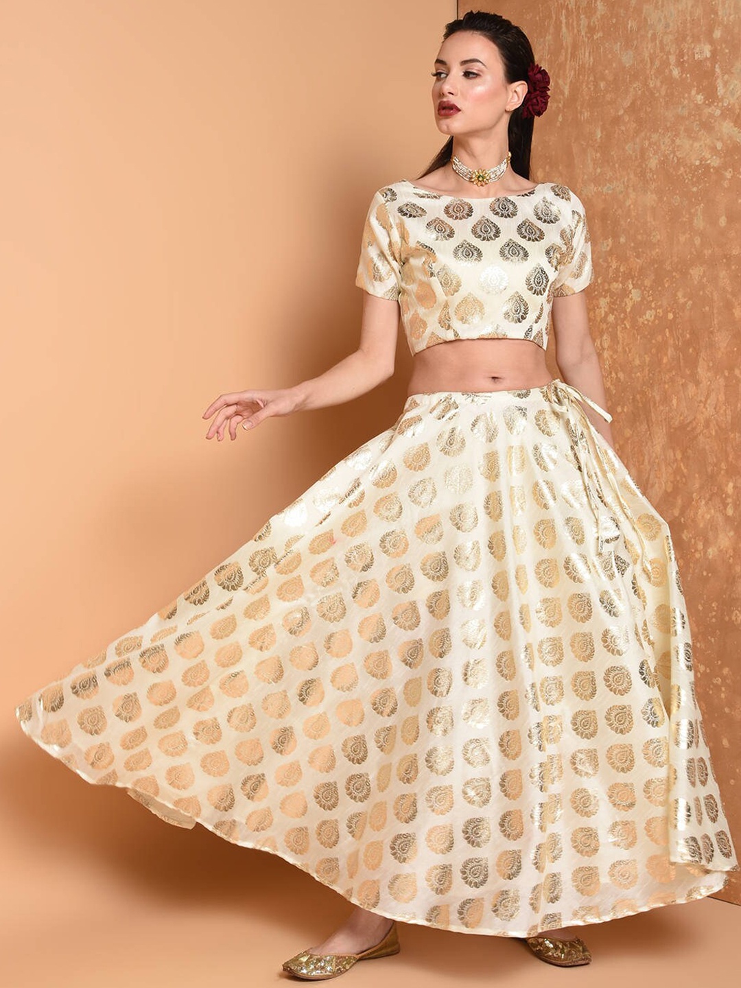 

KAANCHIE NANGGIA Foil Print Ready to Wear Lehenga & Choli, Cream
