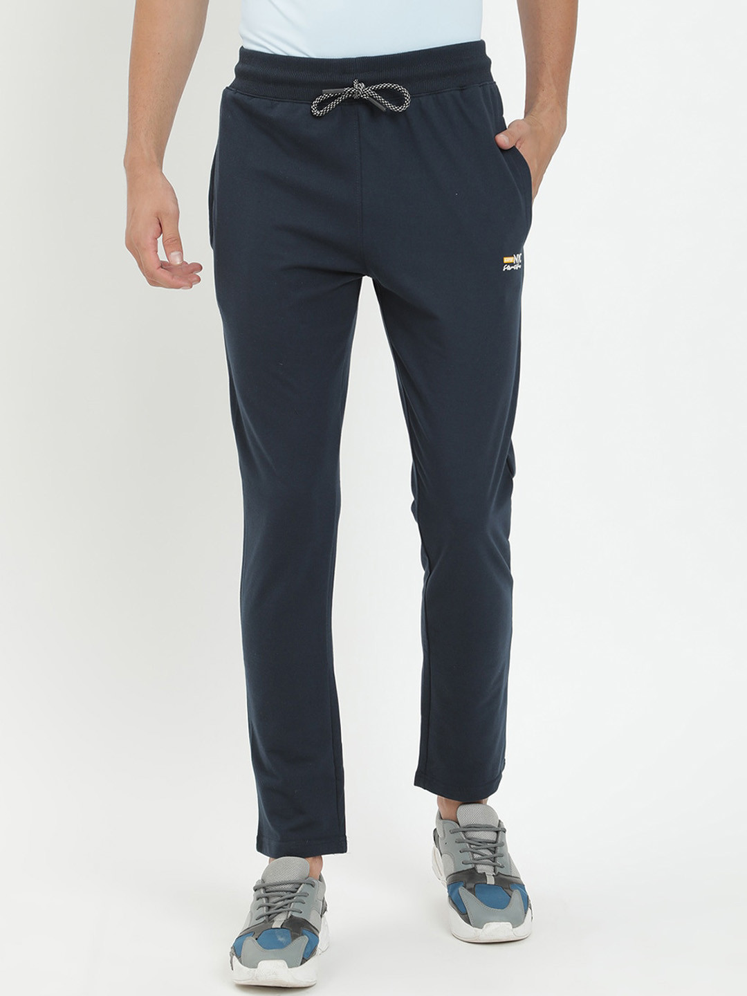 

V2 Value & Variety Men Blue Solid Track Pant