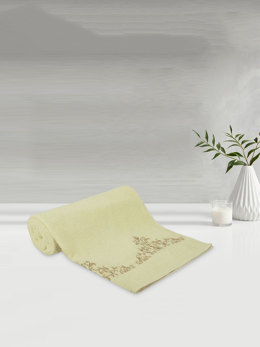 

LUSH & BEYOND Cream 500 GSM Pure Cotton Bath Towel