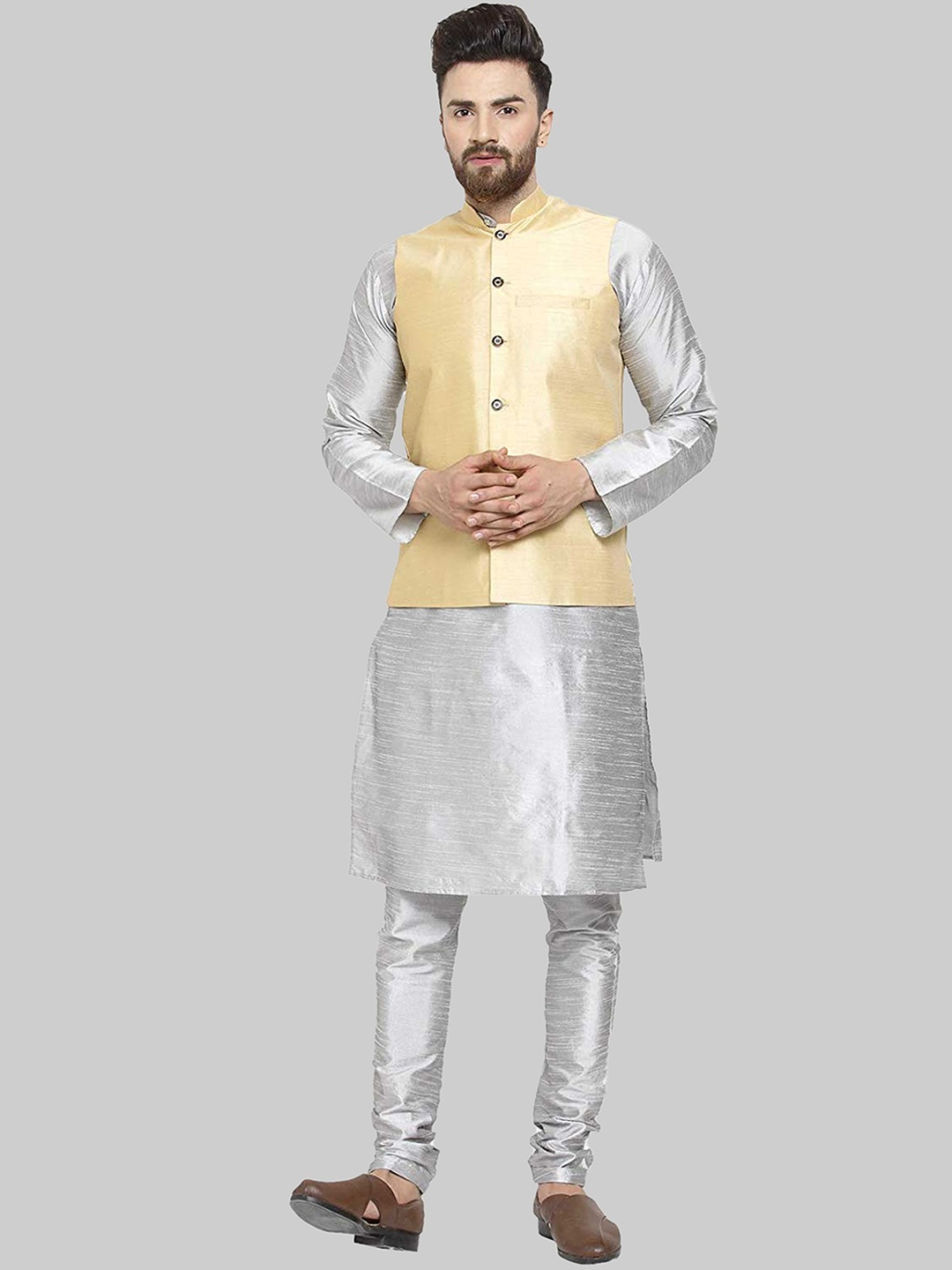 

ROYAL KURTA Men Silver-Toned Kurta with Churidar & Nehru Jacket
