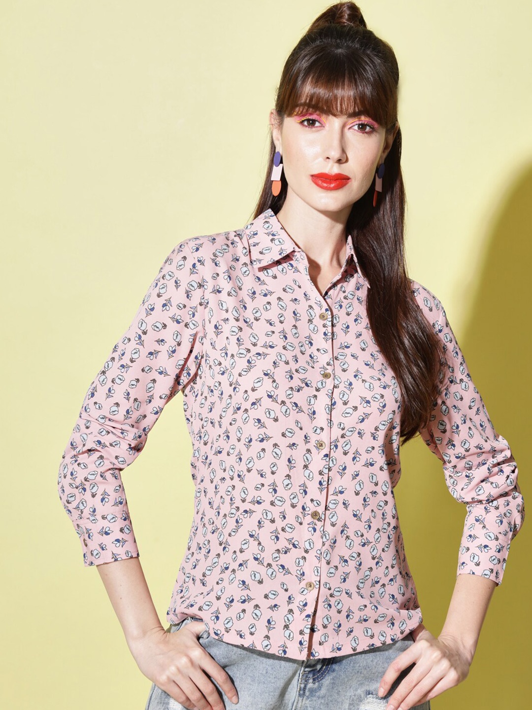 

Slenor Women Pink Floral Printed Casual Shirt
