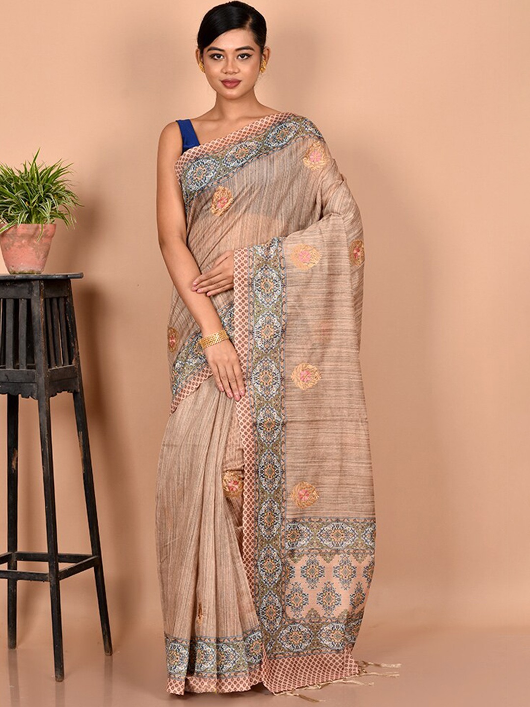

AllSilks Cream-Coloured & Blue Floral Pure Cotton Saree