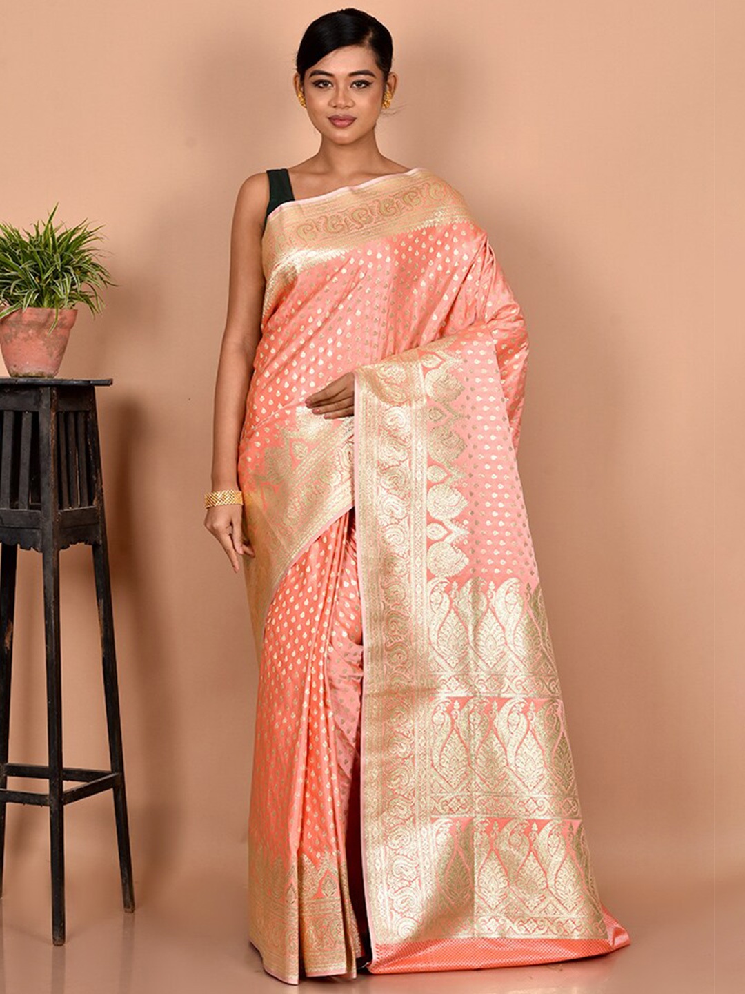 

AllSilks Pink & Gold-Toned Paisley Zari Silk Blend Banarasi Saree