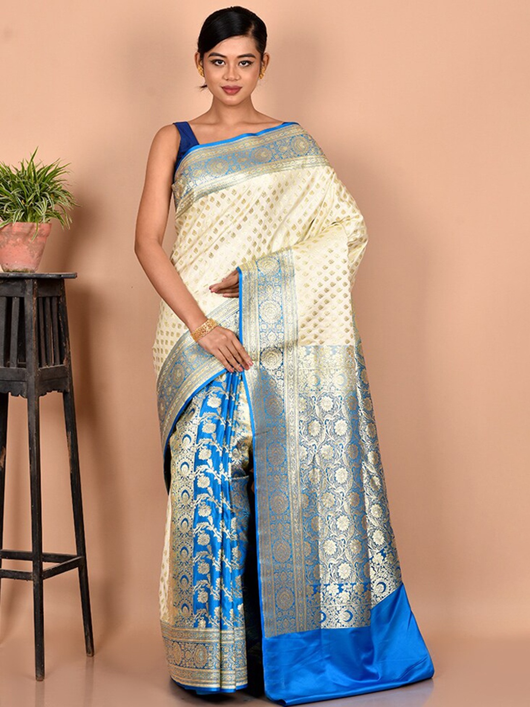 

AllSilks White & Blue Floral Zari Silk Blend Banarasi Saree