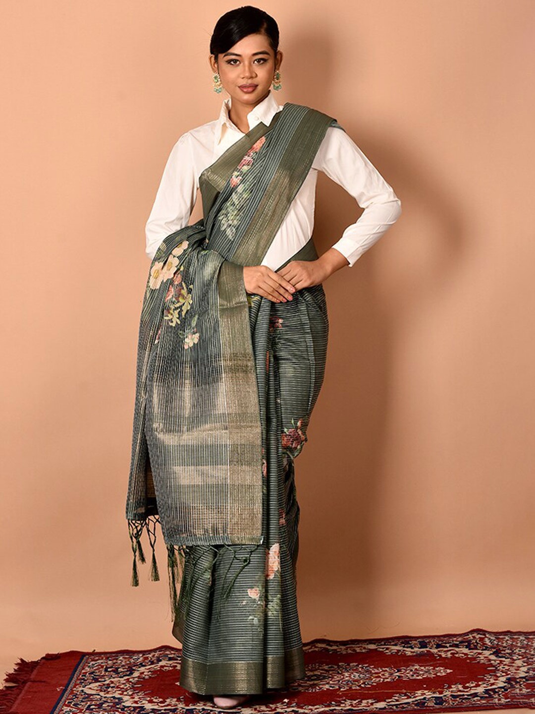 

AllSilks Green & Peach-Coloured Floral Zari Organza Saree