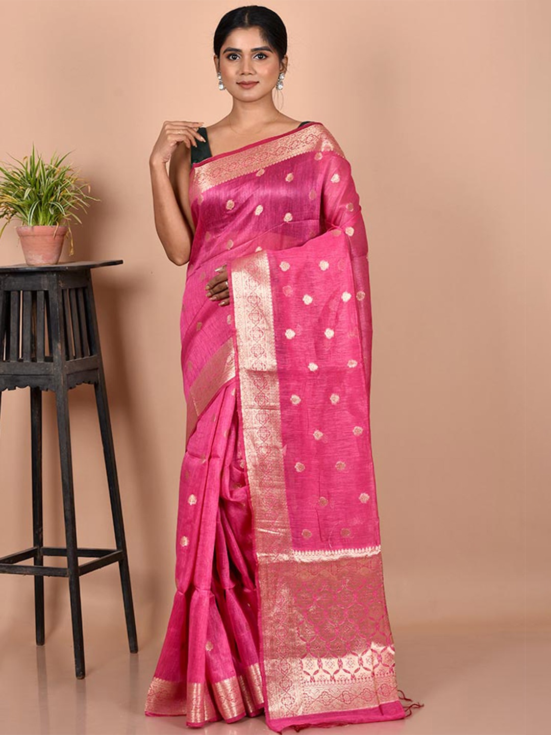 

AllSilks Pink & Gold-Toned Woven Design Zari Pure Linen Saree