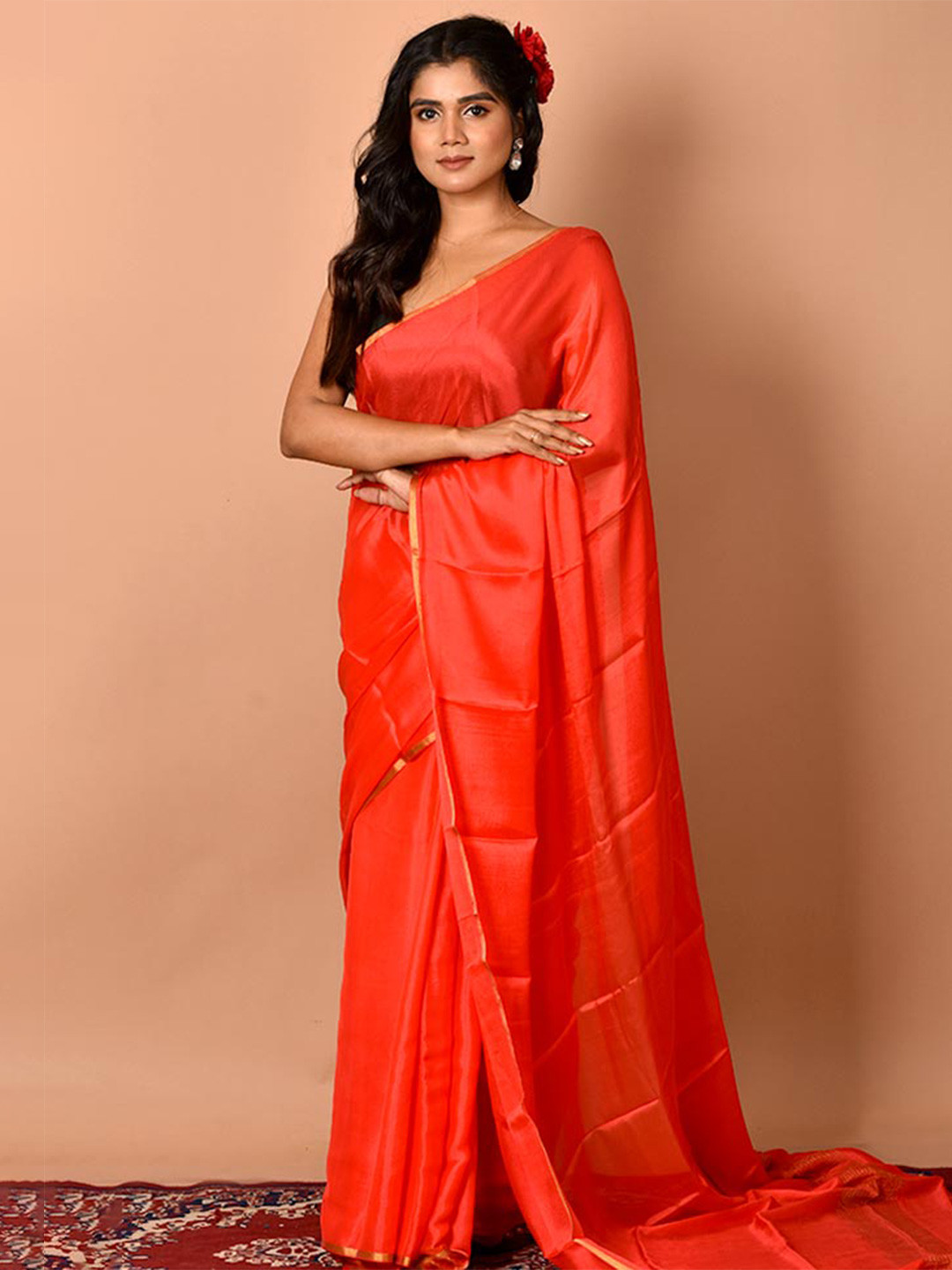 

AllSilks Red & Gold-Toned Zari Saree