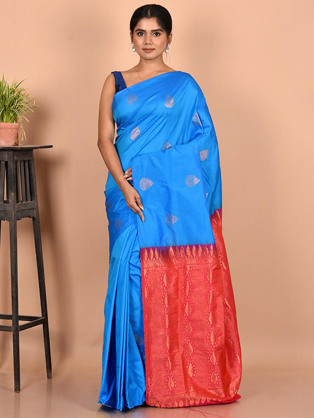 

AllSilks Blue & Pink Woven Design Zari Silk Blend Kanjeevaram Saree