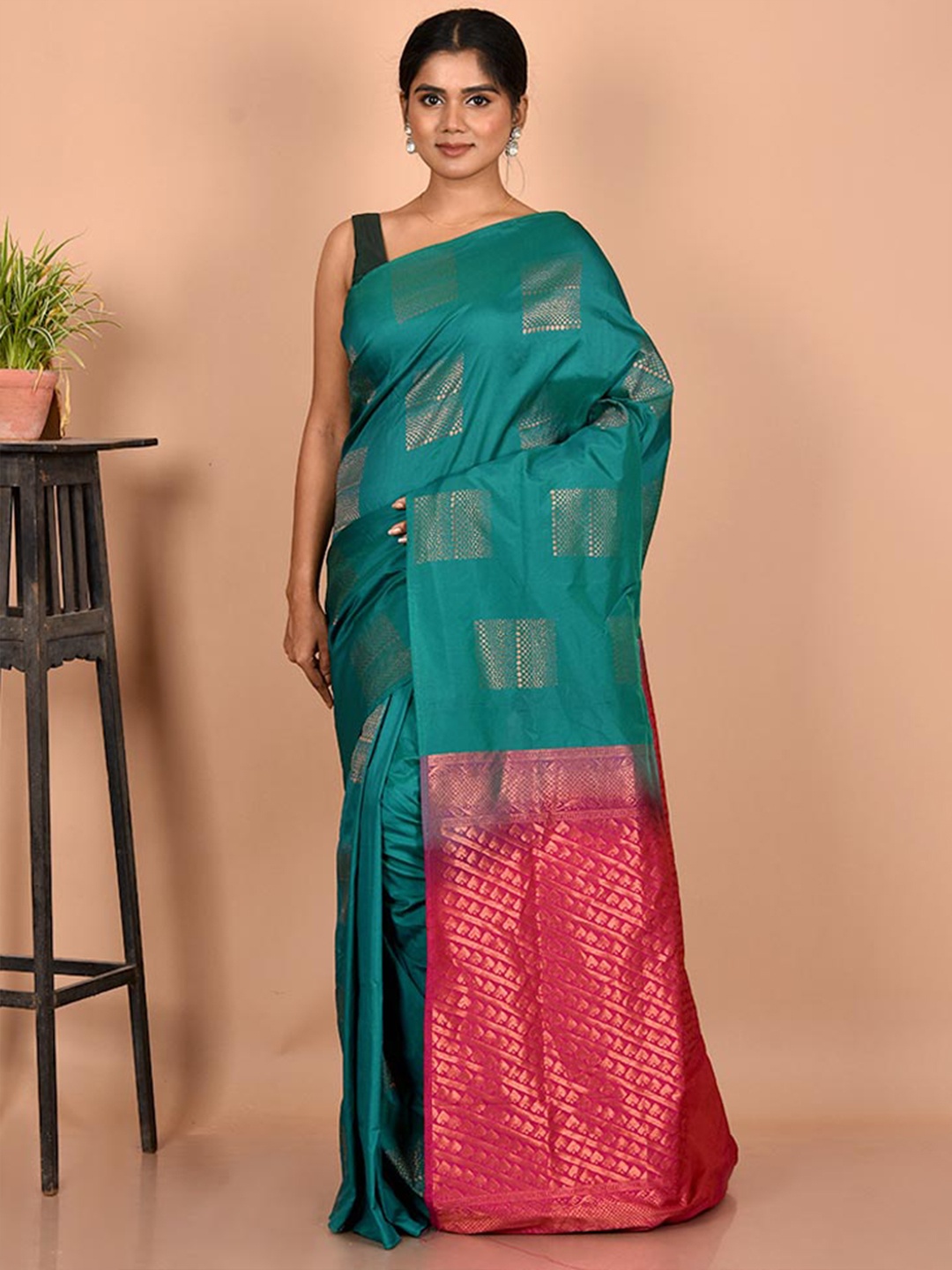 

AllSilks Green & Pink Woven Design Zari Silk Blend Kanjeevaram Saree