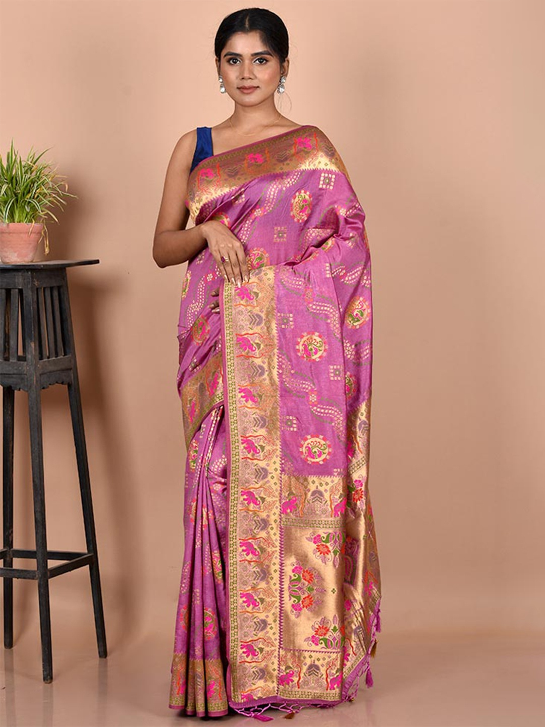 

AllSilks Pink & Gold-Toned Ethnic Motifs Zari Silk Blend Saree