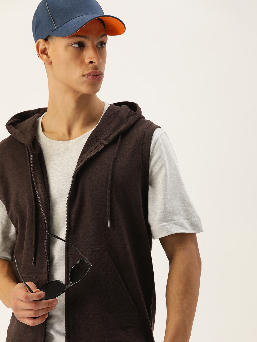 

Kook N Keech Men Solid Hooded Sweatshirt, Brown