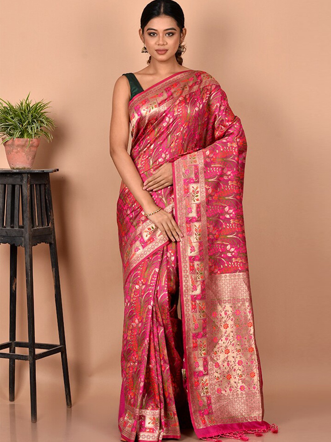 

AllSilks Pink & Gold-Toned Woven Design Zari Silk Blend Saree