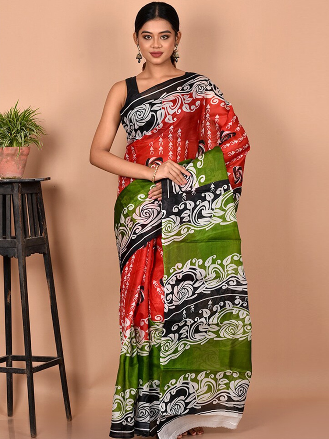 

AllSilks Green & Red Floral Pure Silk Murshidabad silk Saree