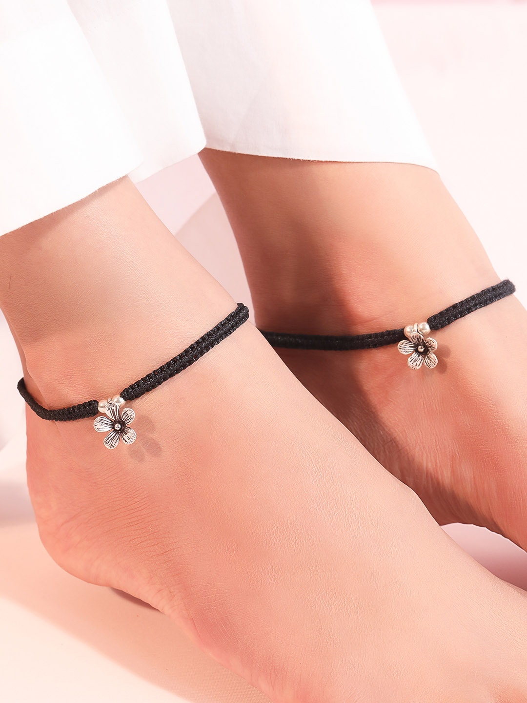 

Zavya Set of 2 Silver-Plated Floral Anklet