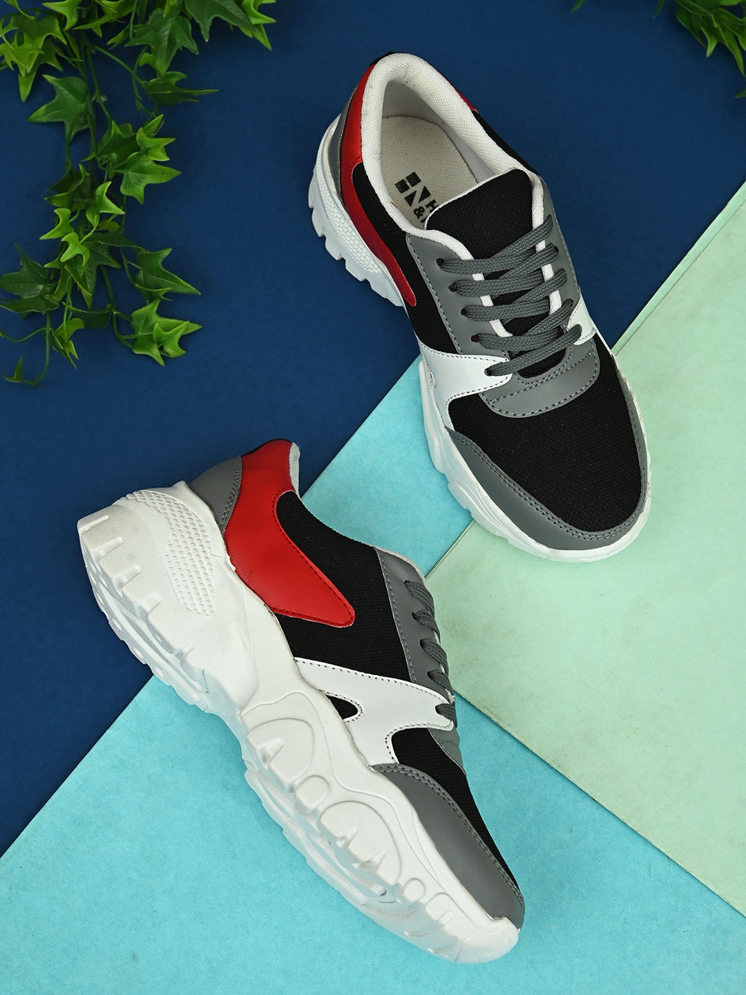 

HERE&NOW Women Colourblocked Sneakers, Black