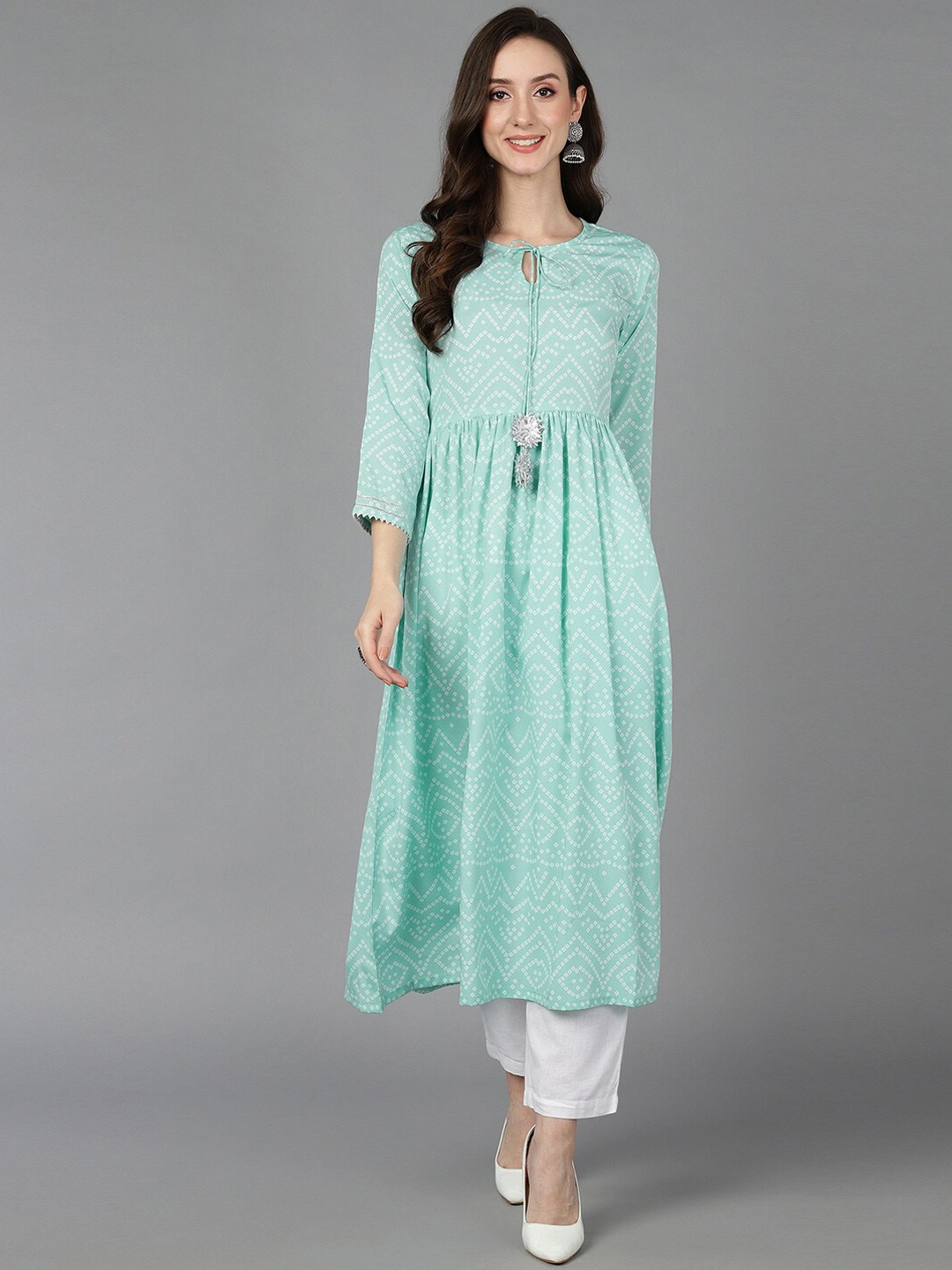 

AHIKA Women Lime Green & White Bandhani Printed Keyhole Neck Crepe Kurta