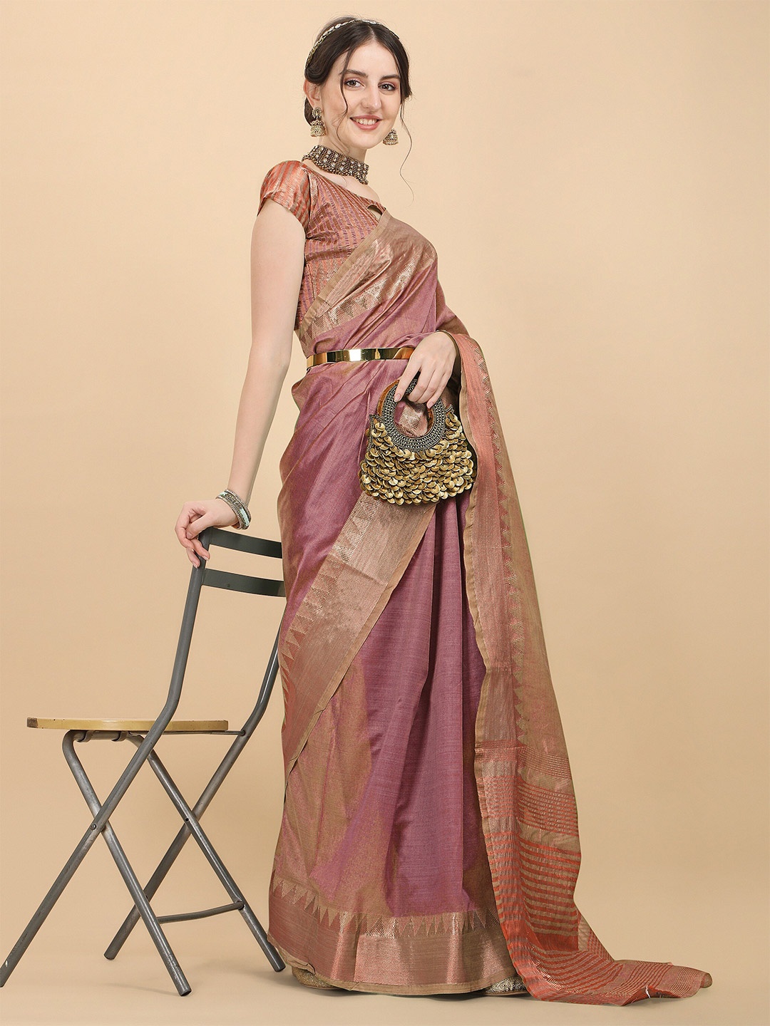 

KALINI Pink & Gold-Toned Zari Banarasi Saree