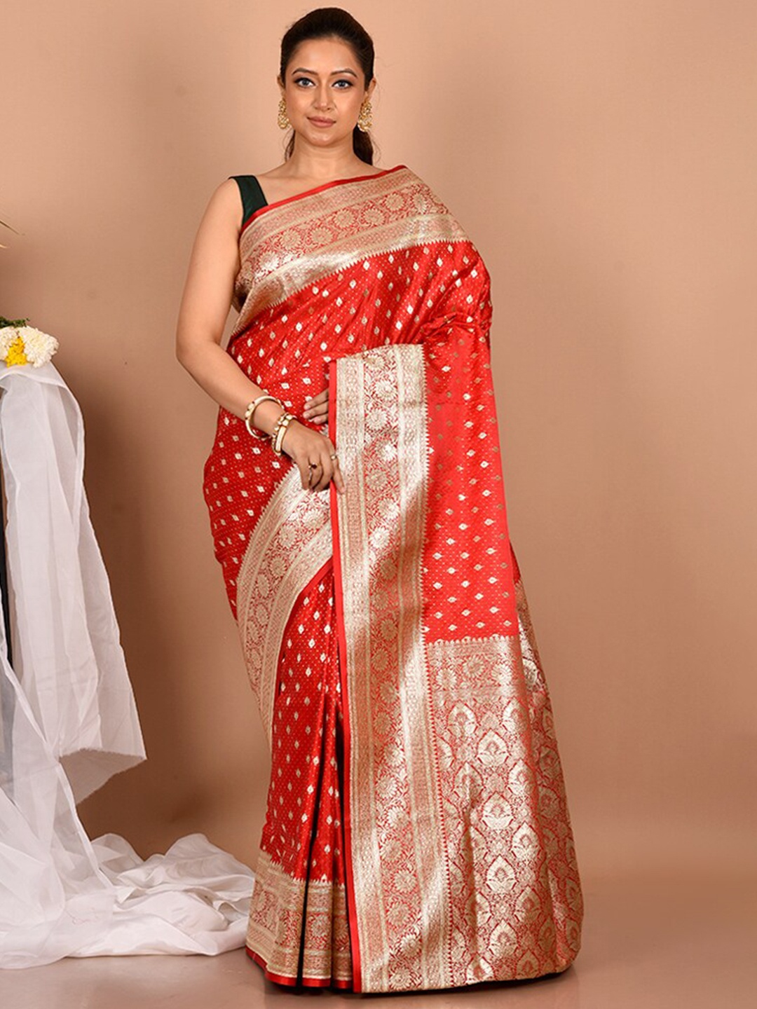 

AllSilks Red & Gold-Toned Ethnic Motifs Zari Banarasi Saree