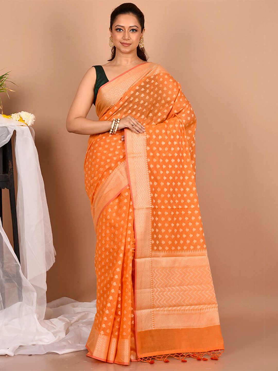 

AllSilks Orange & Gold-Toned Ethnic Motifs Zari Silk Blend Saree