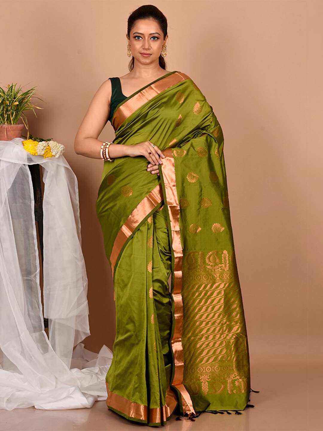 

AllSilks Green & Copper-Toned Paisley Zari Silk Blend Kanjeevaram Saree