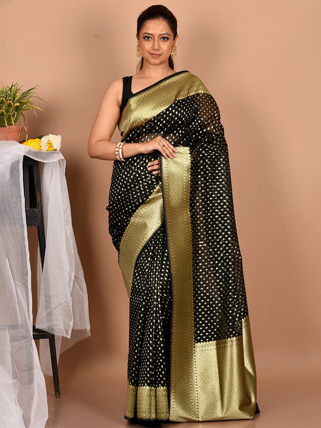 

AllSilks Black & Gold-Toned Woven Design Zari Silk Blend Saree