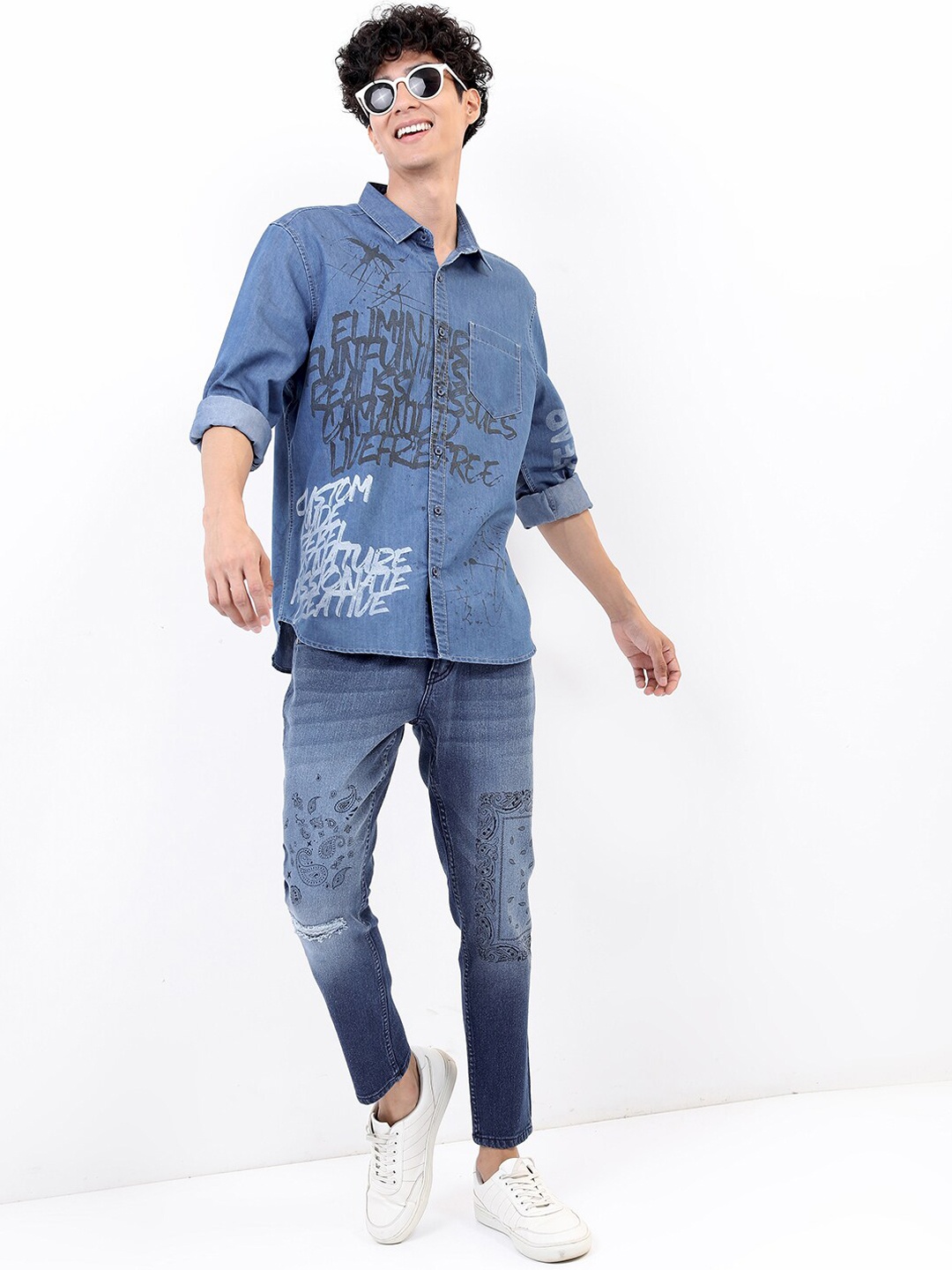 

HIGHLANDER Men Blue Skinny Fit Highly Distressed Heavy Fade Stretchable Jeans