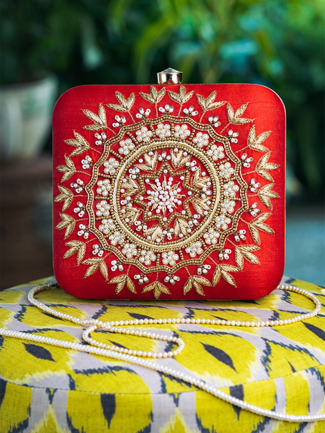 

NR By Nidhi Rathi Red & Gold-Toned Embroidered Embroidered Box Clutch