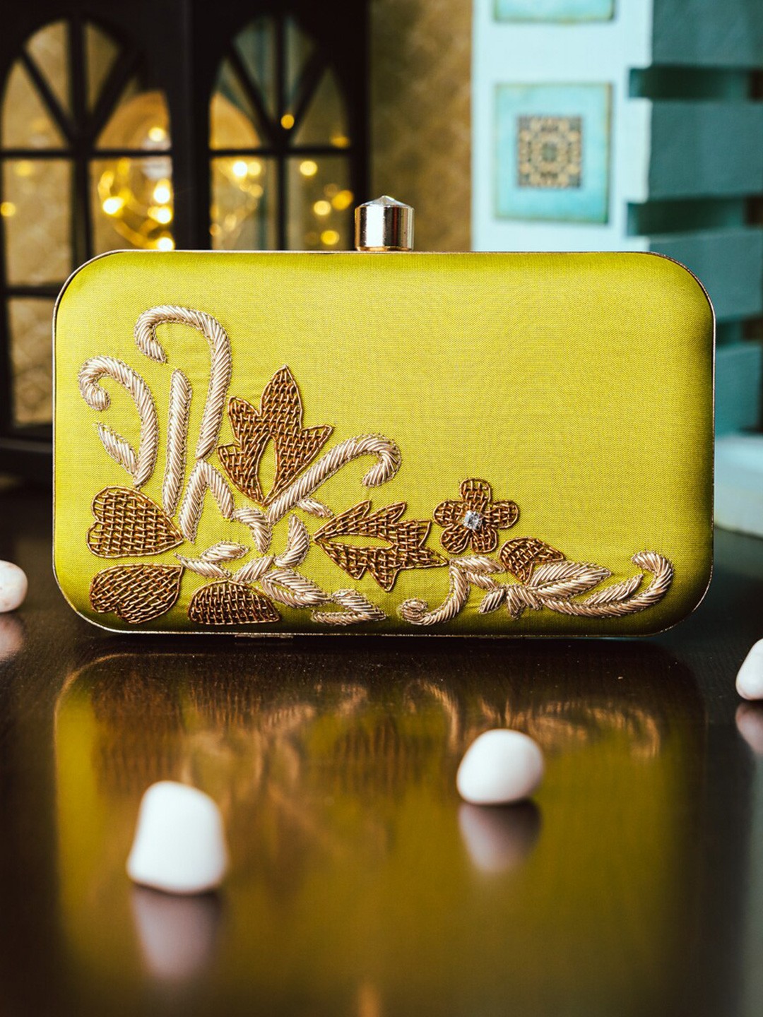 

NR By Nidhi Rathi Olive Green & Gold-Toned Embellished Embroidered Box Clutch