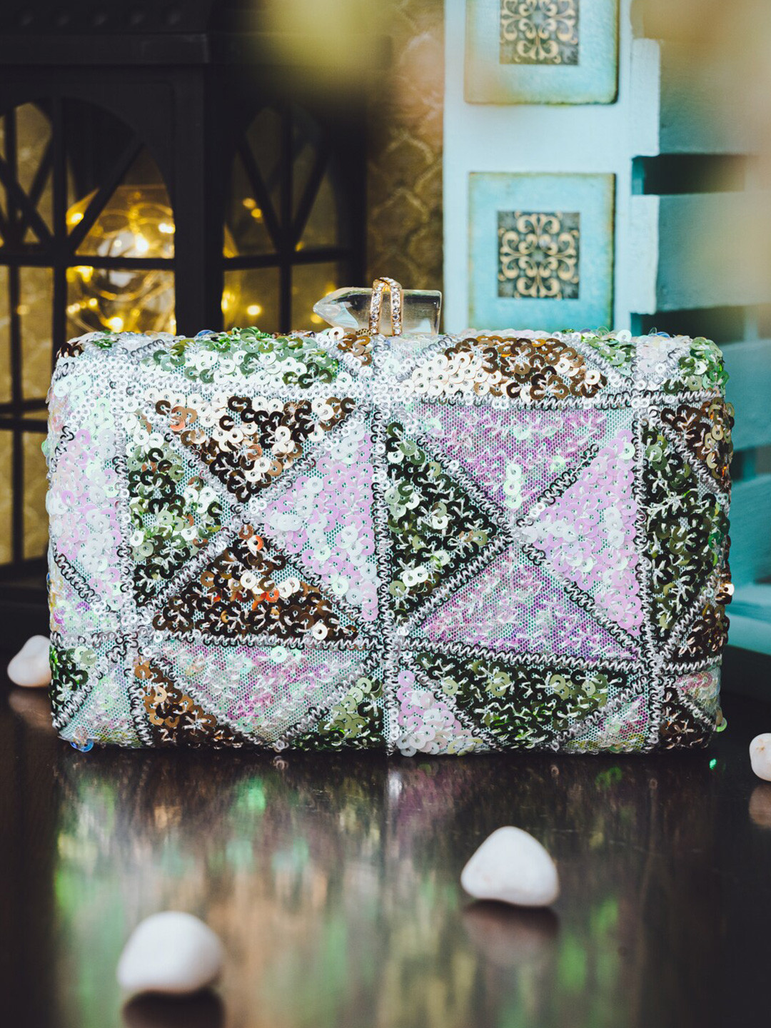

NR By Nidhi Rathi Women Blue & White Textured Embellished Box Clutch
