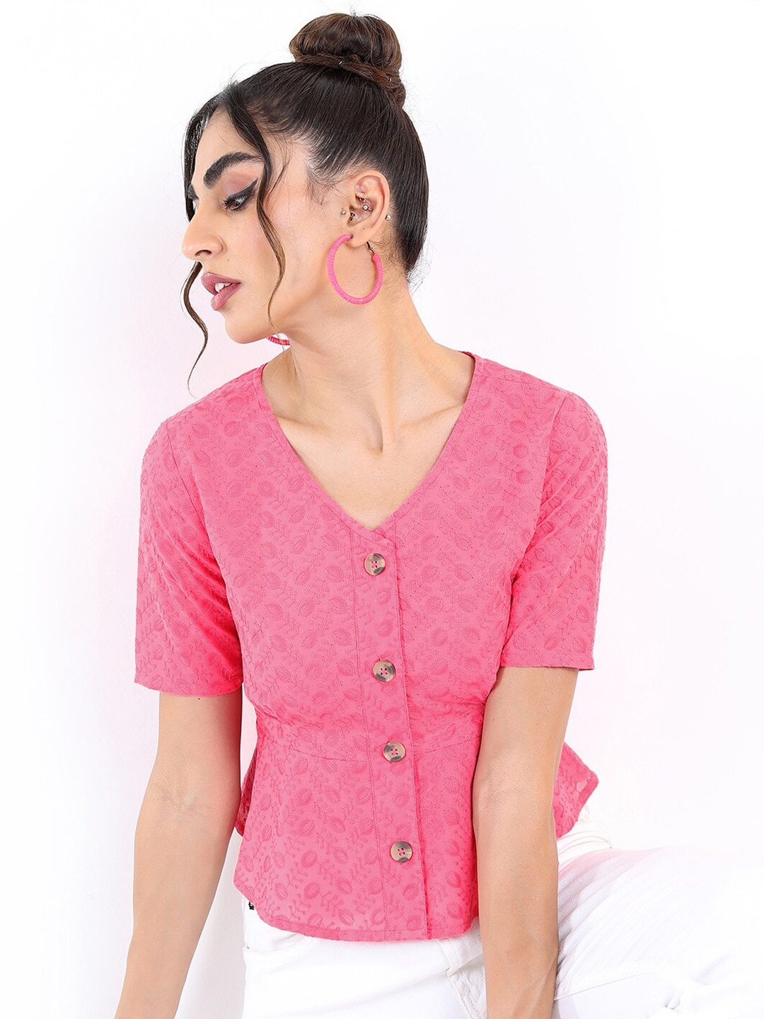

Tokyo Talkies Self Design schiffli Back Tie Up Detail Top, Pink