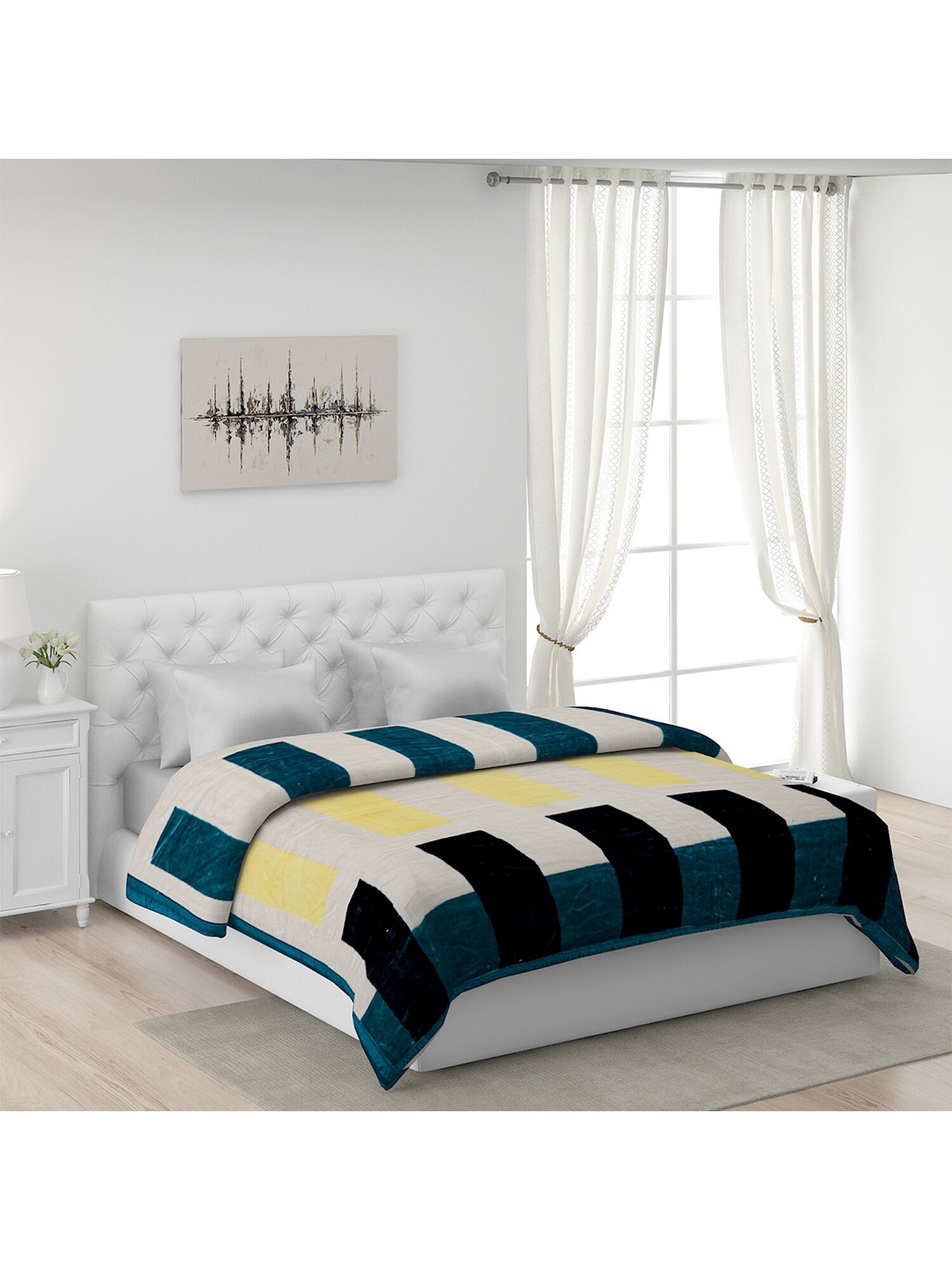 

Monte Carlo White & Green Geometric AC Room 600 GSM Double Bed Blanket