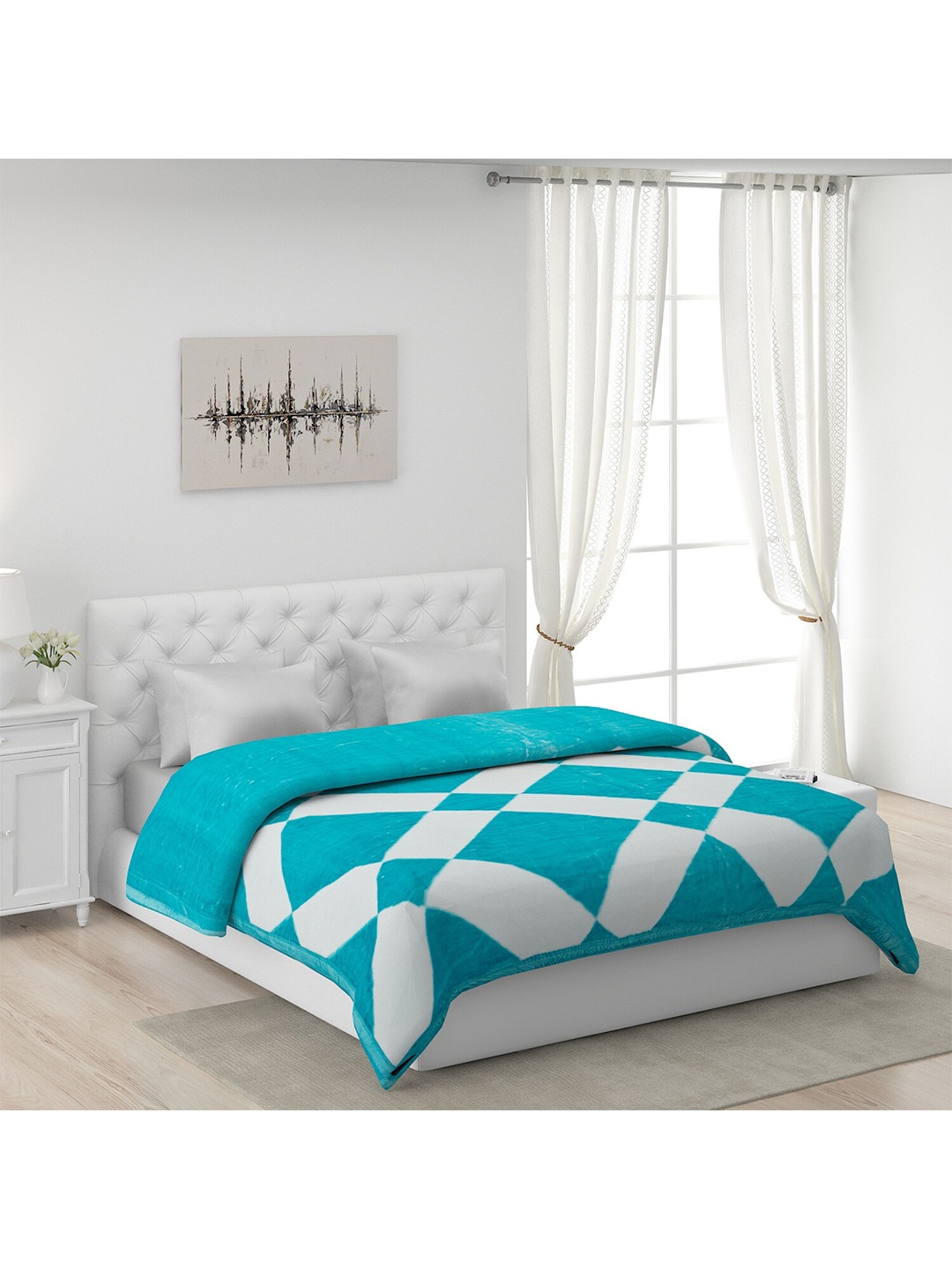

Monte Carlo White & Blue Geometric AC Room 600 GSM Double Bed Blanket