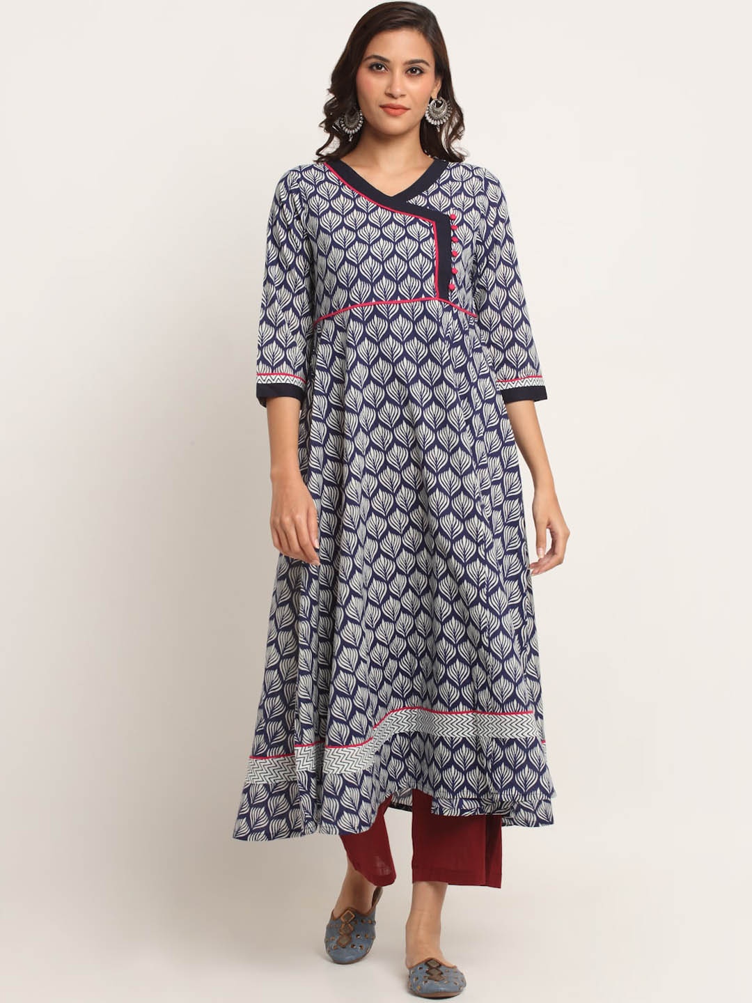 

EK BY EKTA KAPOOR Women Navy Blue & White Ethnic Motifs Printed Pure Cotton Anarkali Kurta