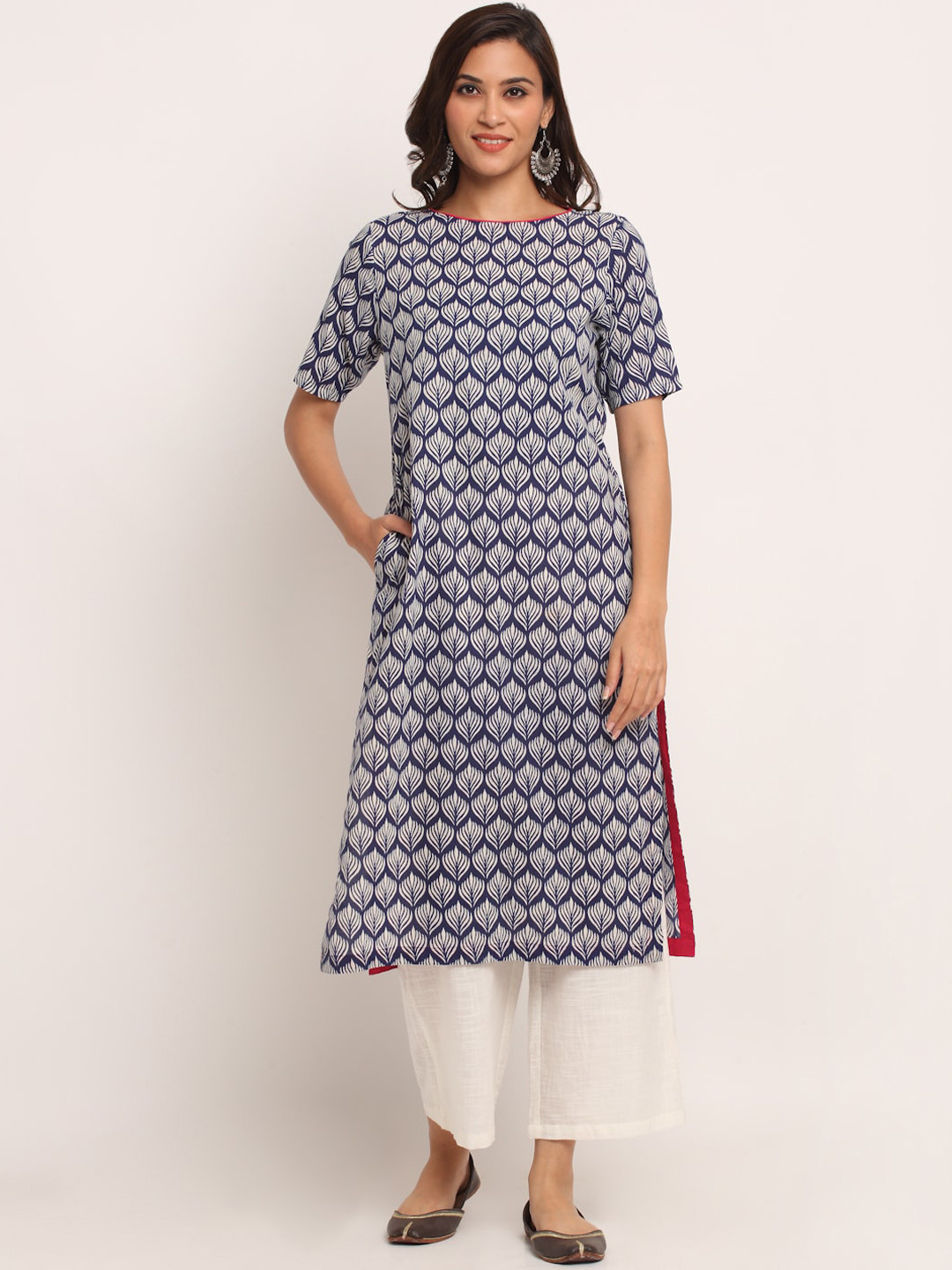

EK BY EKTA KAPOOR Women Navy Blue & White Geometric Printed Pure Cotton Kurta