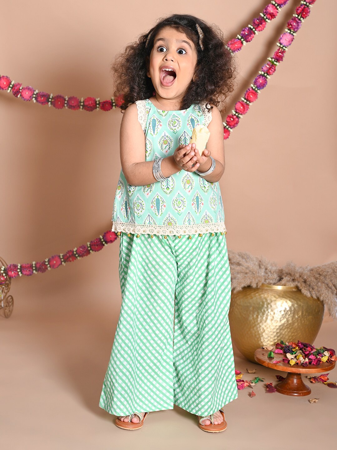

LIL PITAARA Girls Pure Cotton Printed Top with Palazzos, Green