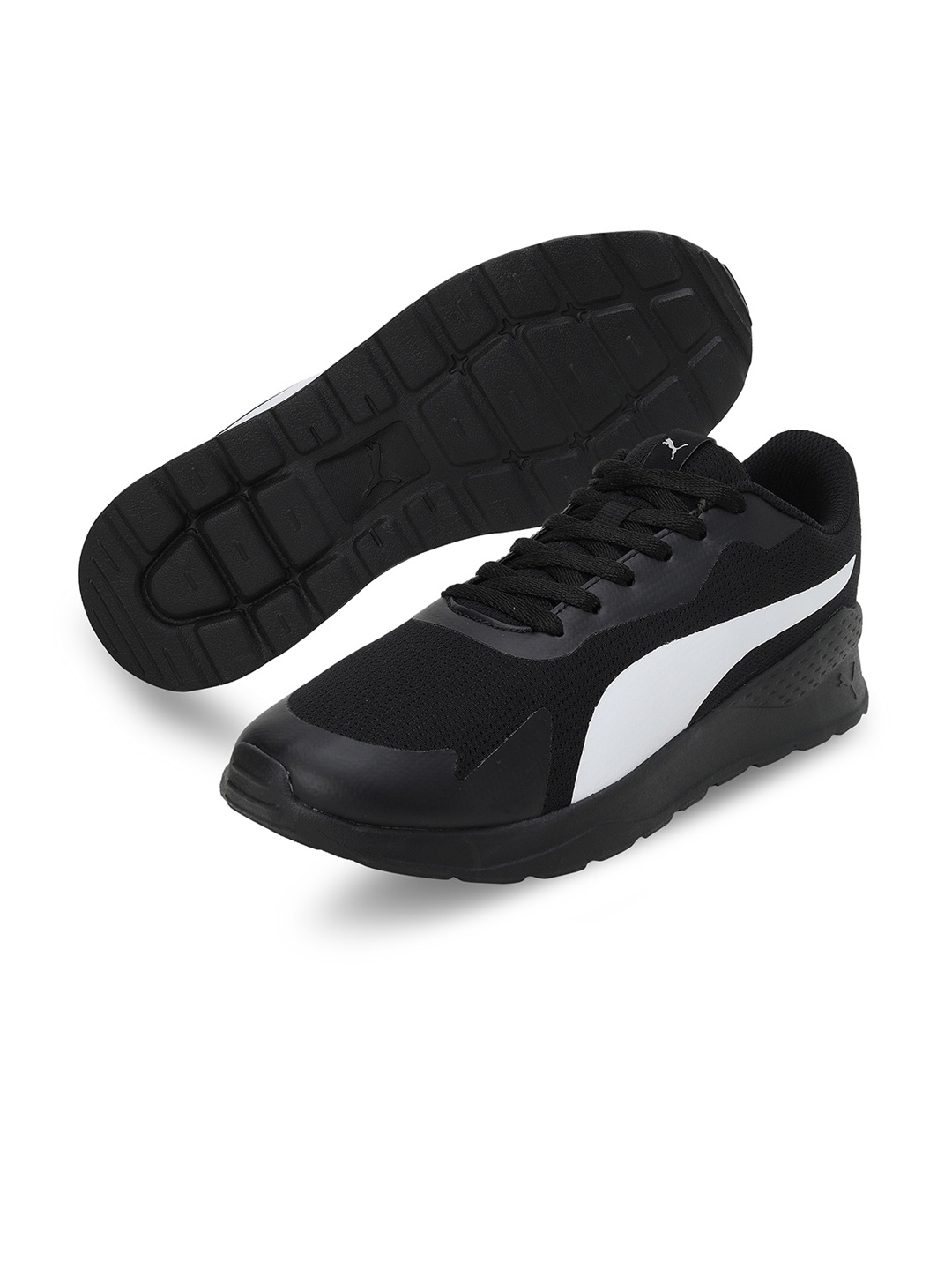 

Puma Men Trafford Sneakers, Black