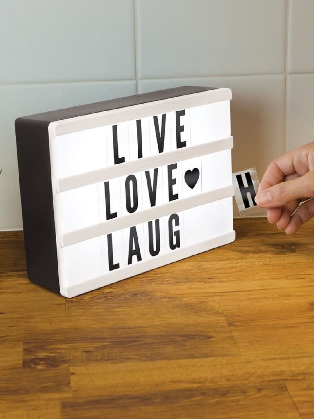 

Awestuffs White & Black Letters A5 Cinema Light Box